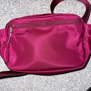Lululemon Everywhere Large Belt Bag in color Deep Luxe. Brand new with tags